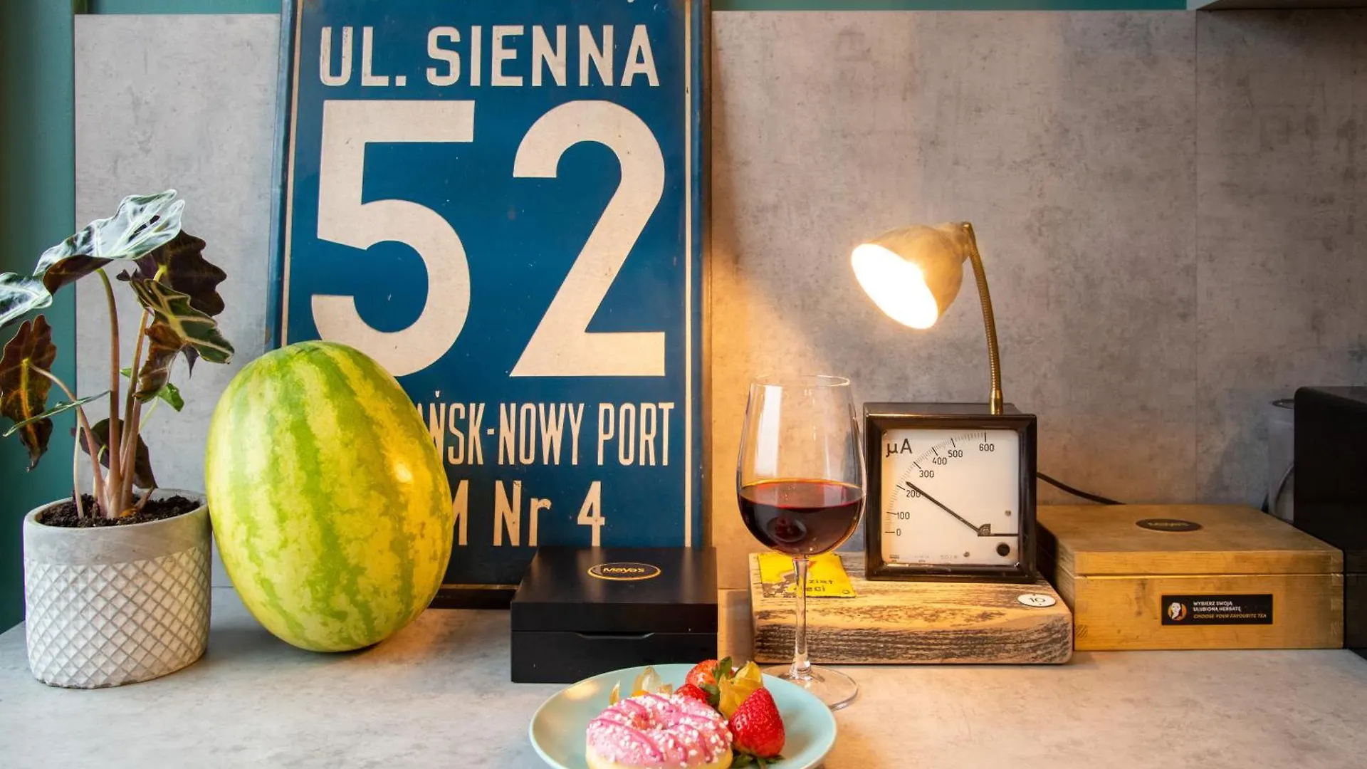 Premium 4 Rooms Apartment Gdansk 0*,  Poland